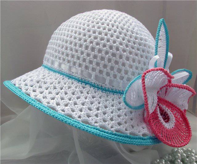 Шляпа крючком: шляпы с полями для женщины крючком.